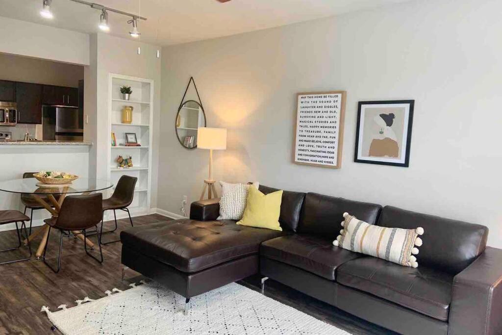 Newly Furnished 1Br Apartment W/ Hermann Park View Houston Exterior foto